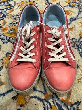 Cloud Women's Casual Athletic Sneakers in Coral Pink/red, Sz 40/us 9-9.5